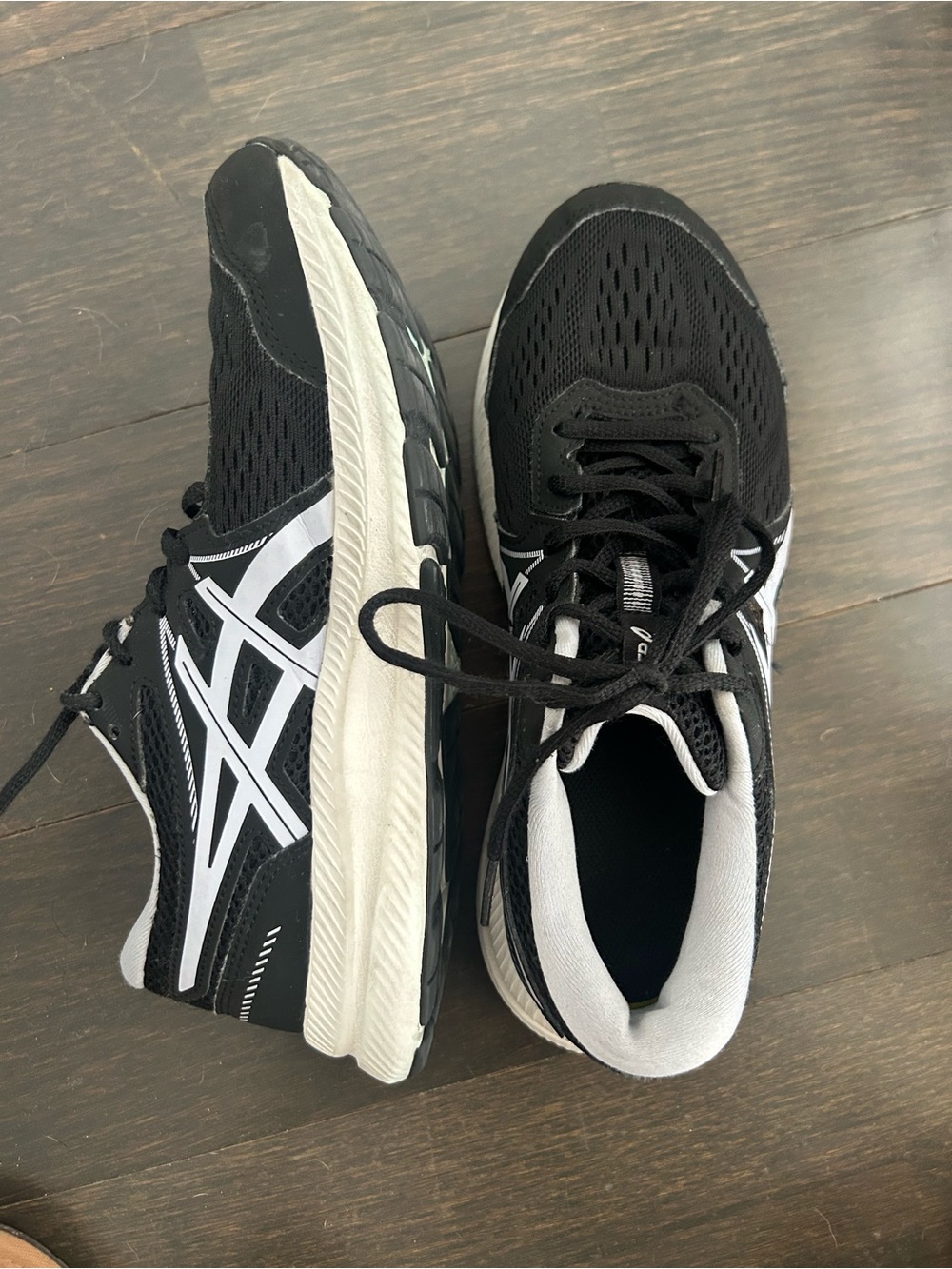 Women’s Black Running Shoes with White Accents